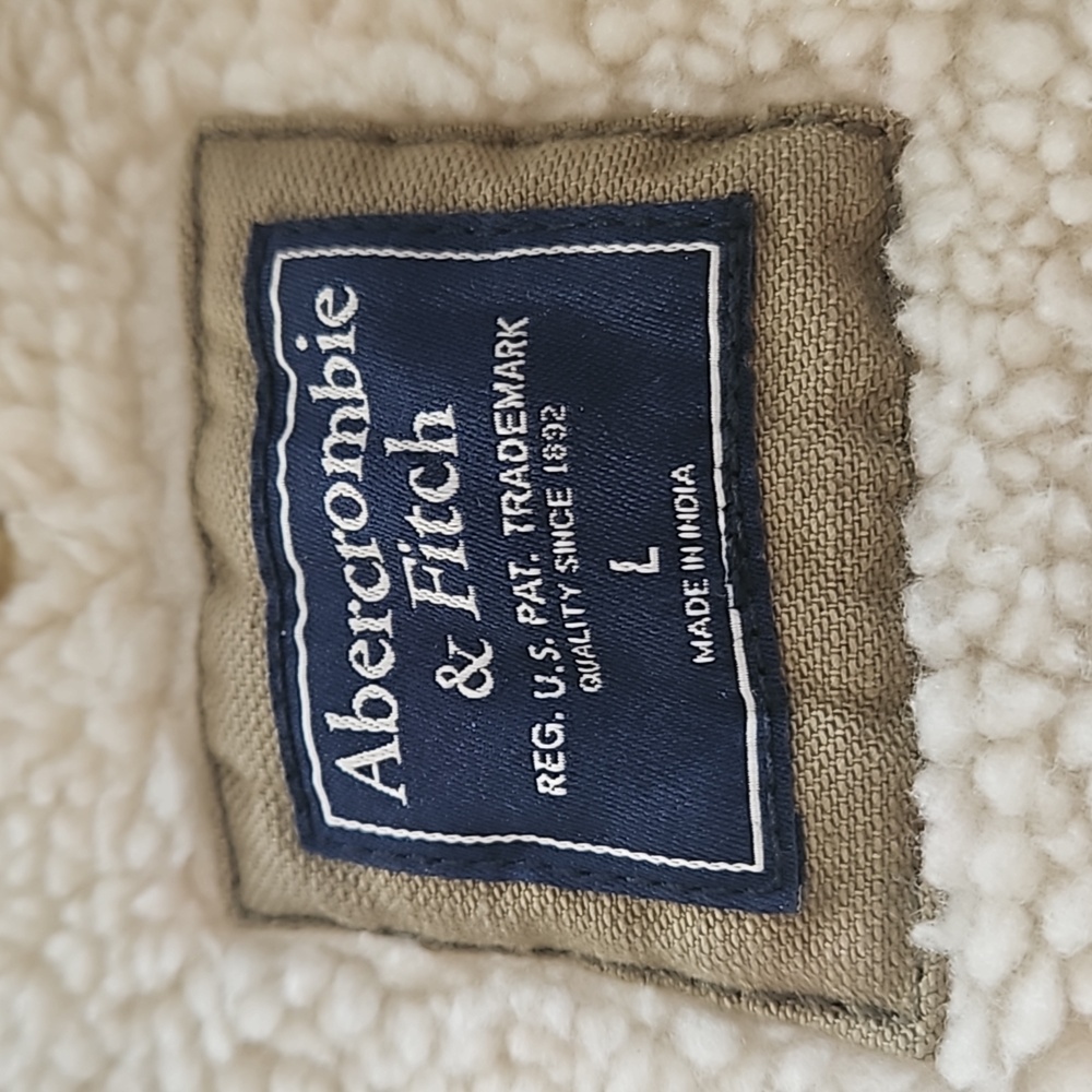 Abercrombie & Fitch Sherpa Lined Button-Down Jack… - image 5